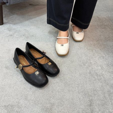 کالج میو میو